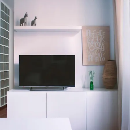 Charming - Free Parking Apartment *